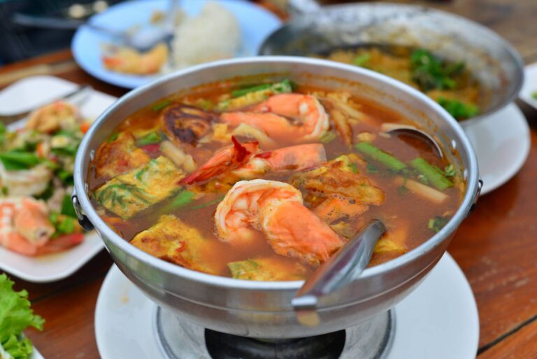 Best 10 Foods You Must Try in Bangkok - Tom Yum Goong