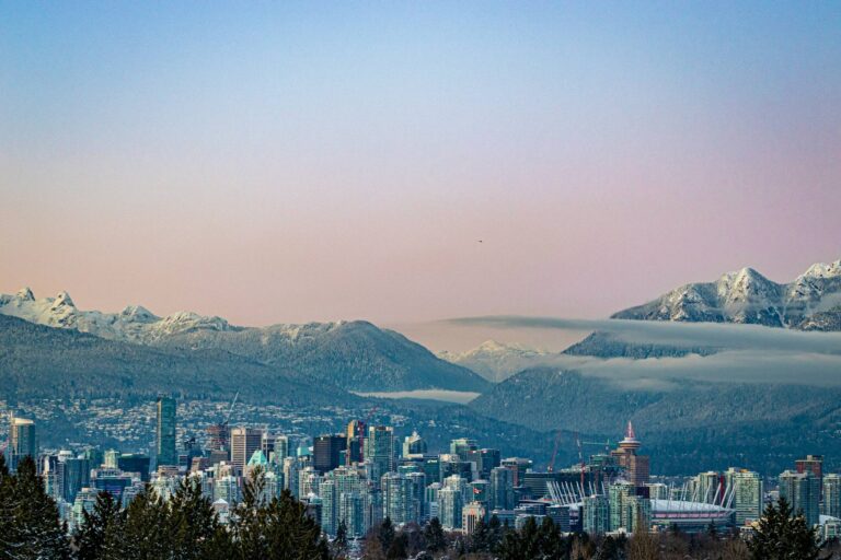 Best 10 Things to See in Vancouver Lookout