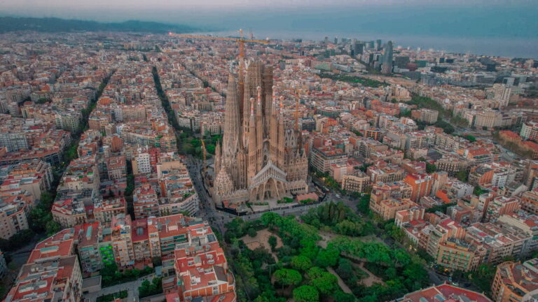 La Sagrada Família - Best 10 Things to See in Barcelona