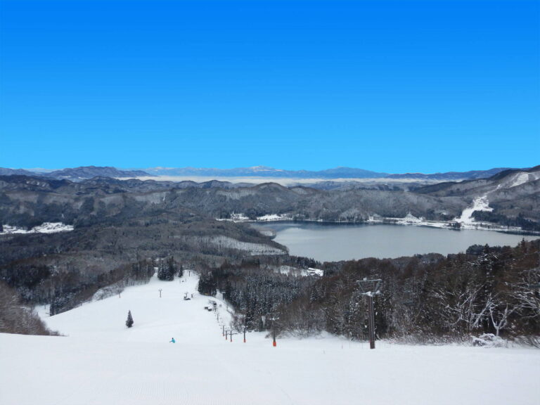 White Resort Hakuba Sanosaka - Best 10 Ski Resorts in Hakuba Valley